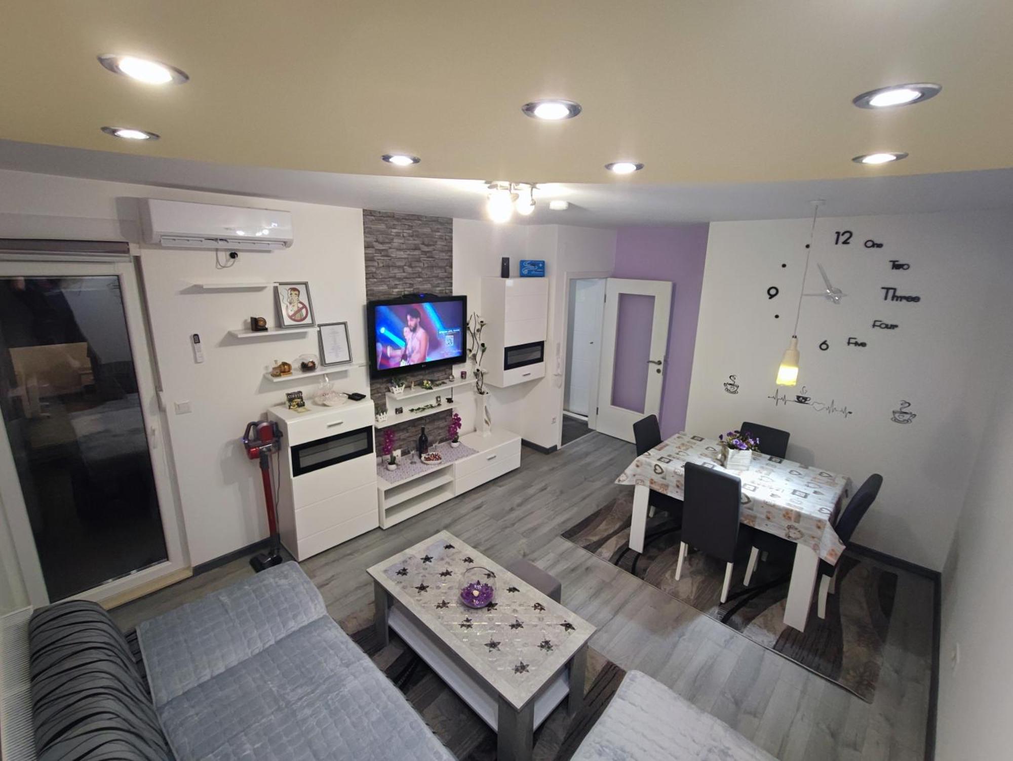 Stan Na Dan Apartman Krisfil Prnjavor Exterior photo